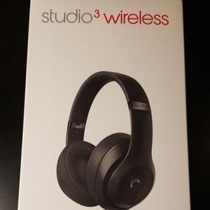 Beats Studio 3 Wireless Over Ear Headphones